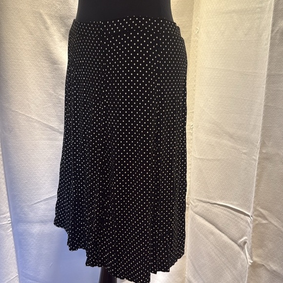 Alison Sheri Swishy Black Polka Dot Skirt. Lined. Great for dancing! - Picture 3 of 5